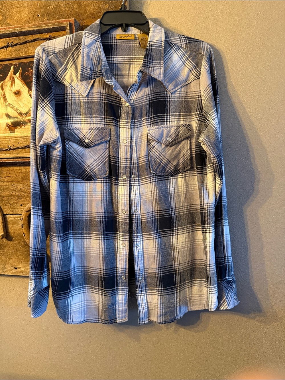 Wrangler Women’s Black and White Plaid Western Button-Up Shirt